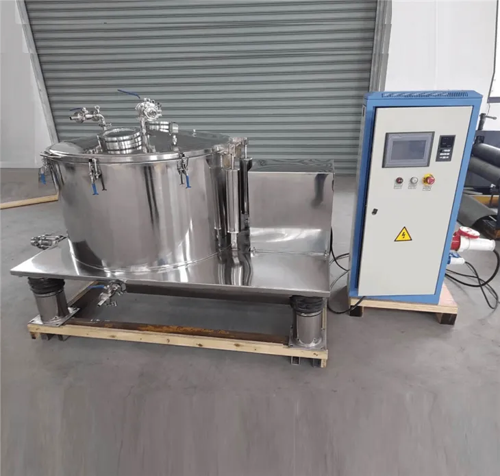 Sentrifugalekstraktor for ekstraksjon av lav temperatur av cannabis eller annen plantcytoplasma